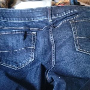 2 pairs of American Eagle Capri